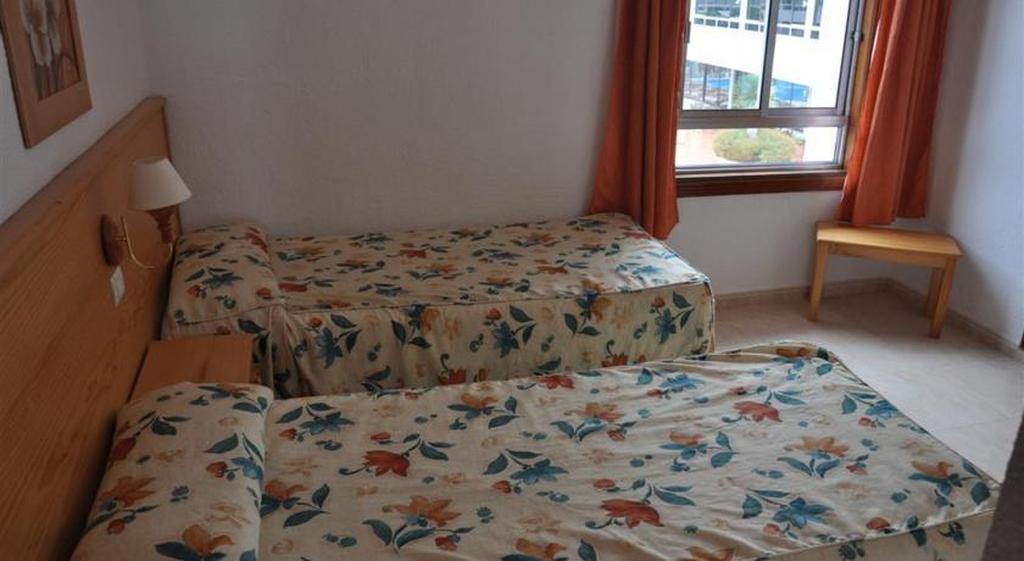 Apartamentos Las Floritas Playa de las Americas  Bagian luar foto